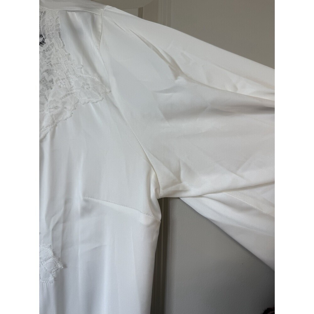 Homebodii Sian Maxi Long Robe In White Size Large — image 6 of 8